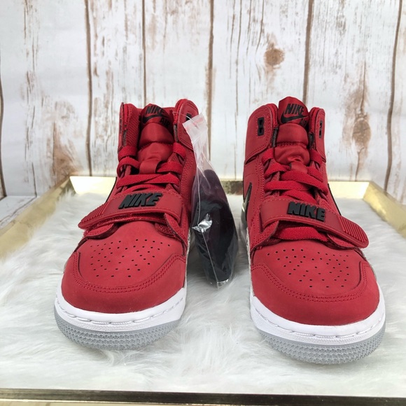 Nike Air Jordan Legacy 312 GS Toro 4.5Y - Picture 2 of 9